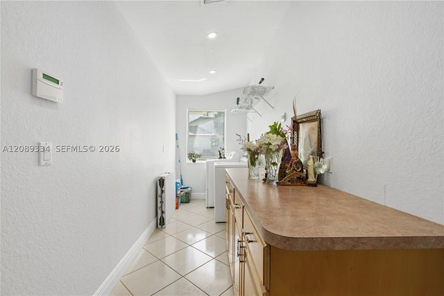 20430 SW 53rd Pl, Pembroke Pines, FL 33332