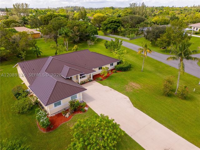 20430 SW 53rd Pl, Pembroke Pines, FL 33332
