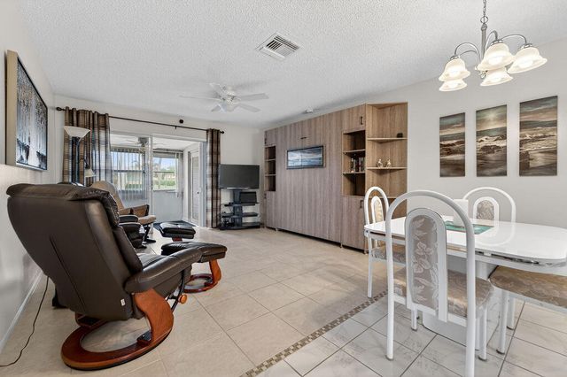 2971 W Crosley Drive F, West Palm Beach, FL 33415