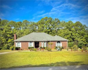 859 Three Wood Drive, Fayetteville, NC 28312