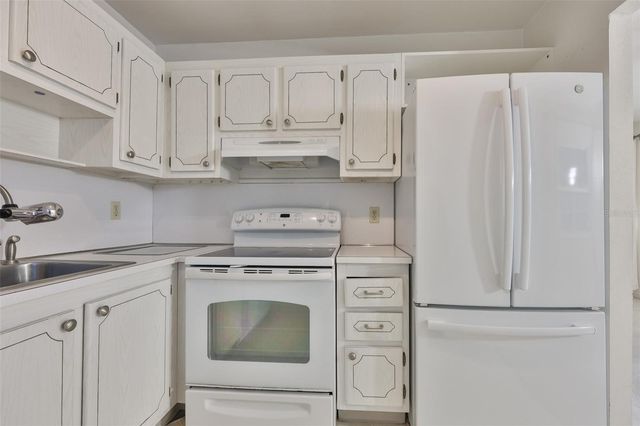 1811 BEDFORD LANE 148, Sun City Center, FL 33573