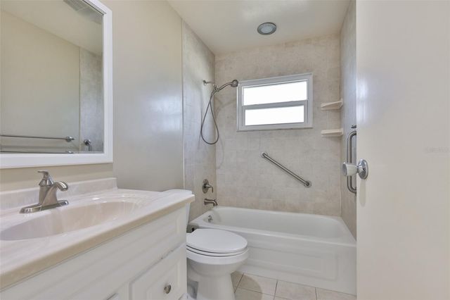 1811 BEDFORD LANE 148, Sun City Center, FL 33573