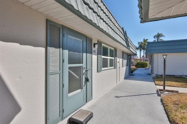 1811 BEDFORD LANE 148, Sun City Center, FL 33573