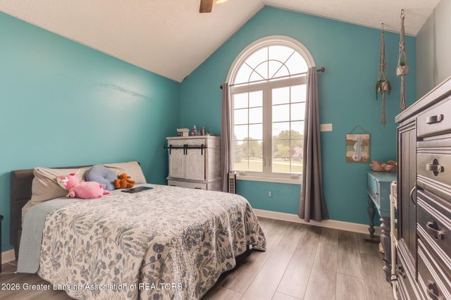 9125 Angie Way, Grand Ledge, MI 48837