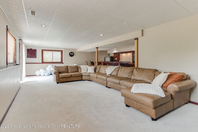9125 Angie Way, Grand Ledge, MI 48837