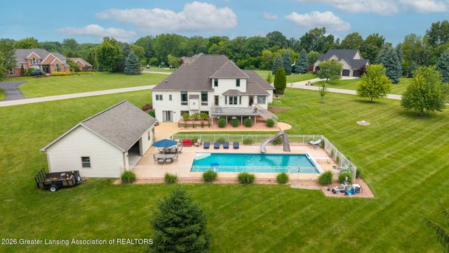 9125 Angie Way, Grand Ledge, MI 48837