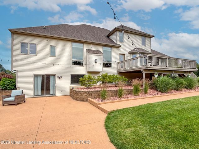 9125 Angie Way, Grand Ledge, MI 48837