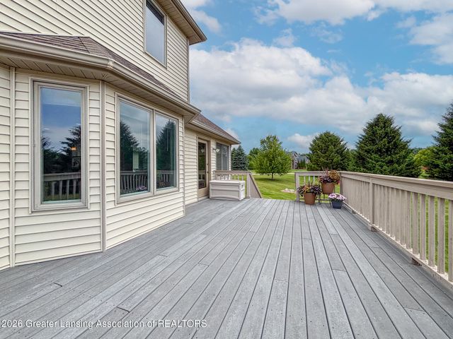 9125 Angie Way, Grand Ledge, MI 48837