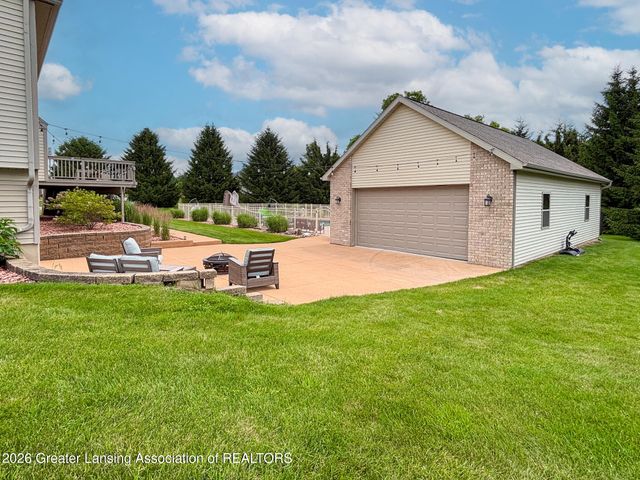 9125 Angie Way, Grand Ledge, MI 48837