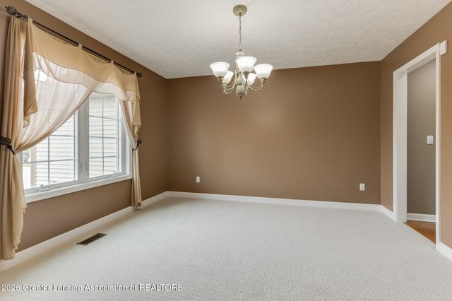 9125 Angie Way, Grand Ledge, MI 48837