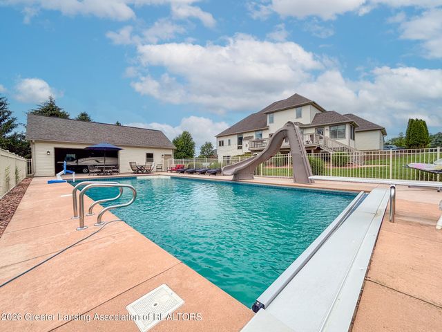 9125 Angie Way, Grand Ledge, MI 48837