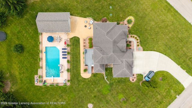 9125 Angie Way, Grand Ledge, MI 48837