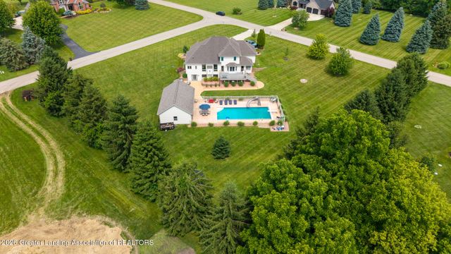 9125 Angie Way, Grand Ledge, MI 48837