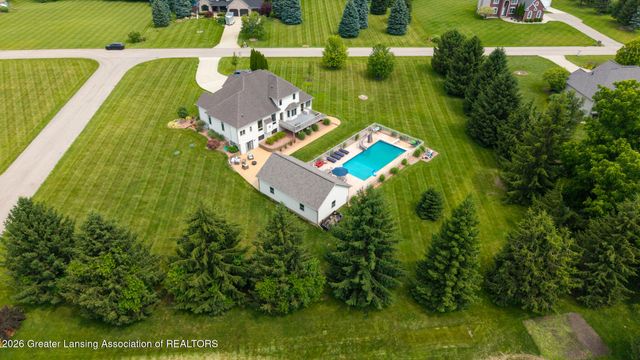 9125 Angie Way, Grand Ledge, MI 48837