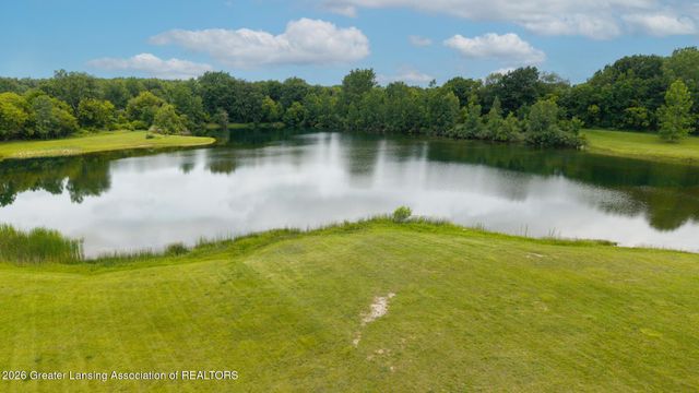 9125 Angie Way, Grand Ledge, MI 48837
