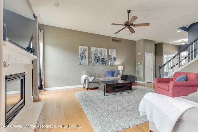 9125 Angie Way, Grand Ledge, MI 48837