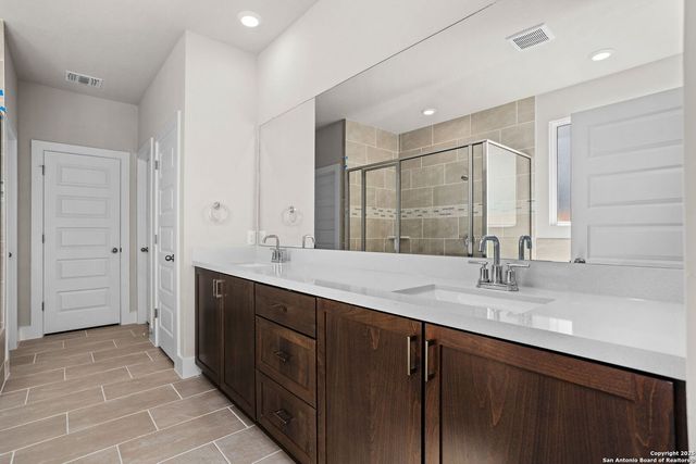 7317 Walkers Loop, Live Oak, TX 78233