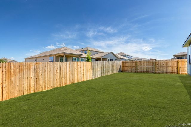 7317 Walkers Loop, Live Oak, TX 78233