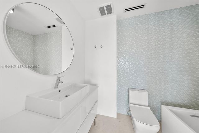 3 Island Ave PHD, Miami Beach, FL 33139