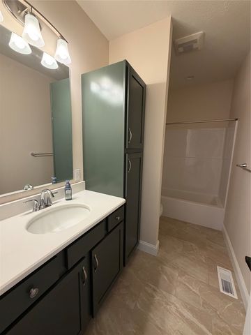 7370 KORIN Crossing 95, Erie, PA 16415