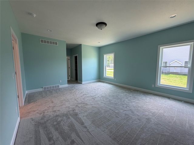 7370 KORIN Crossing 95, Erie, PA 16415