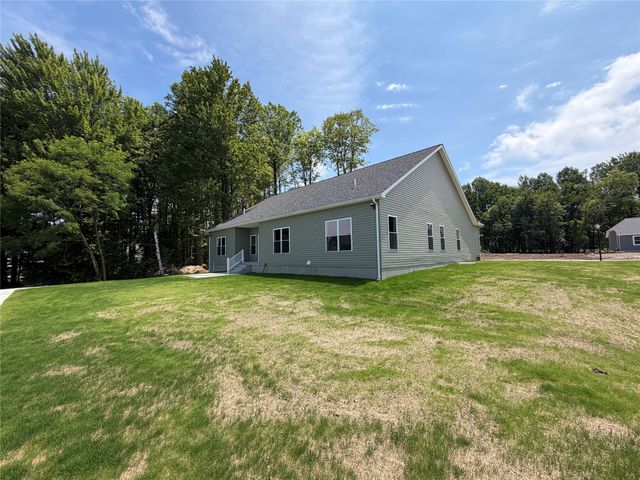 7370 KORIN Crossing 95, Erie, PA 16415