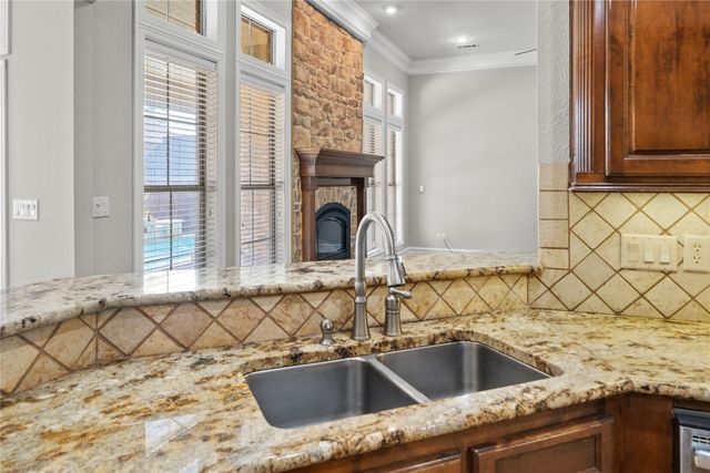 2322 Kingsmill Circle, Tyler, TX 75703
