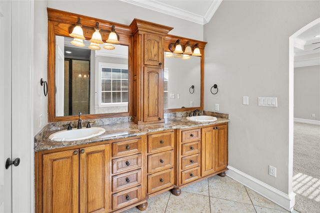 2322 Kingsmill Circle, Tyler, TX 75703