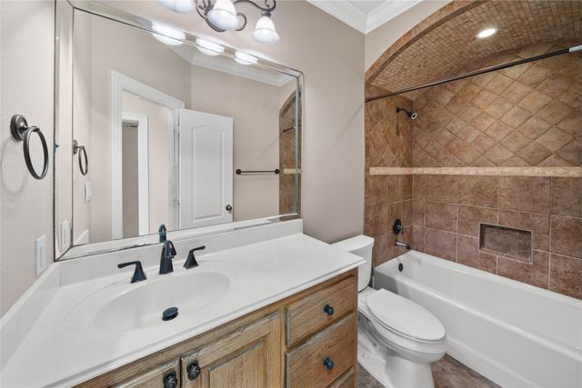2322 Kingsmill Circle, Tyler, TX 75703