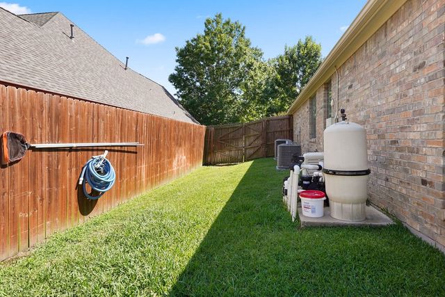 2322 Kingsmill Circle, Tyler, TX 75703