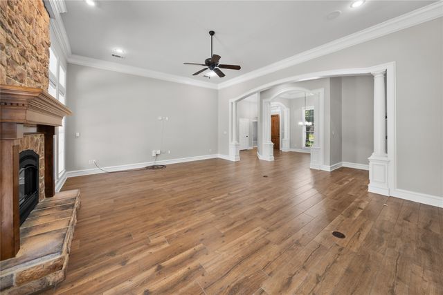 2322 Kingsmill Circle, Tyler, TX 75703