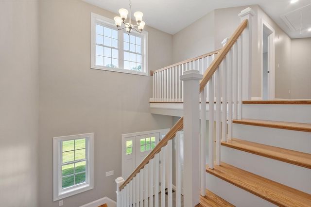 6 Jewett Rd, Sterling, MA 01564