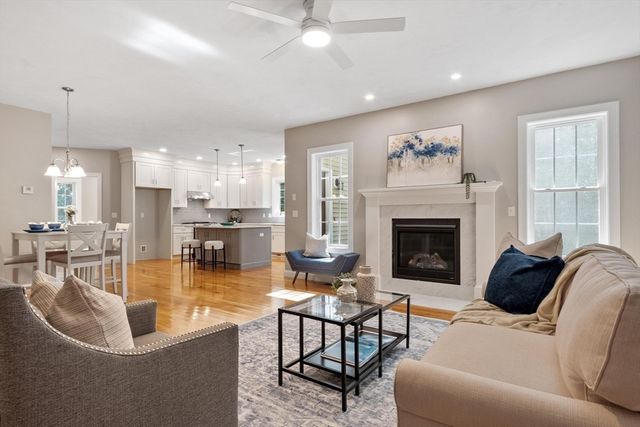 6 Jewett Rd, Sterling, MA 01564