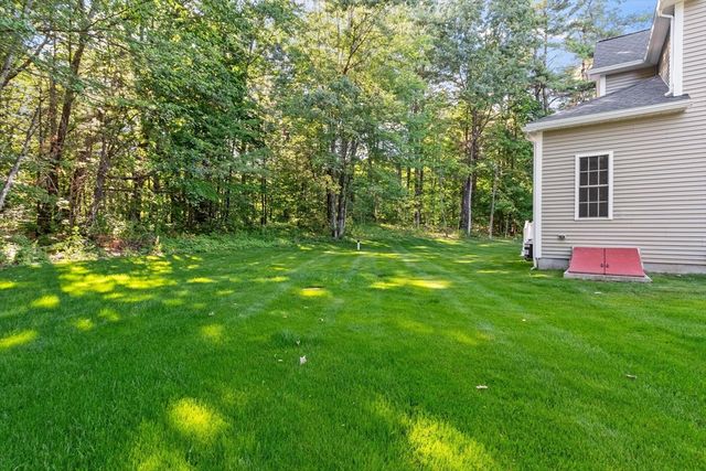 6 Jewett Rd, Sterling, MA 01564