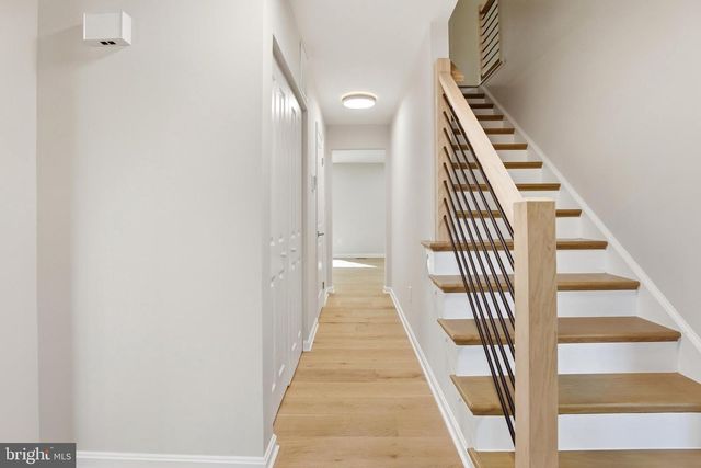 12136 WESTWOOD HILLS DR, Herndon, VA 20171