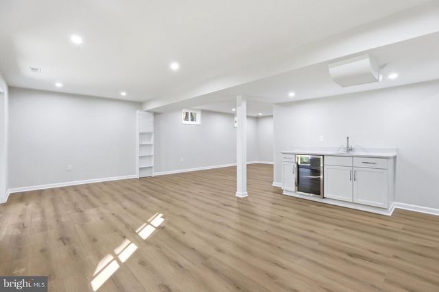 12136 WESTWOOD HILLS DR, Herndon, VA 20171