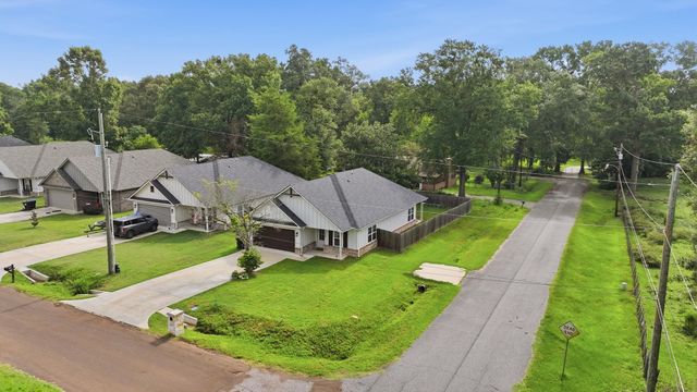 4000 Wesley St., Longview, TX 75605
