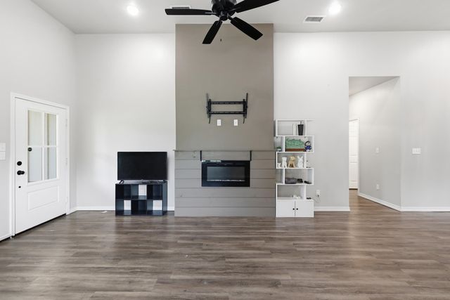 4000 Wesley St., Longview, TX 75605