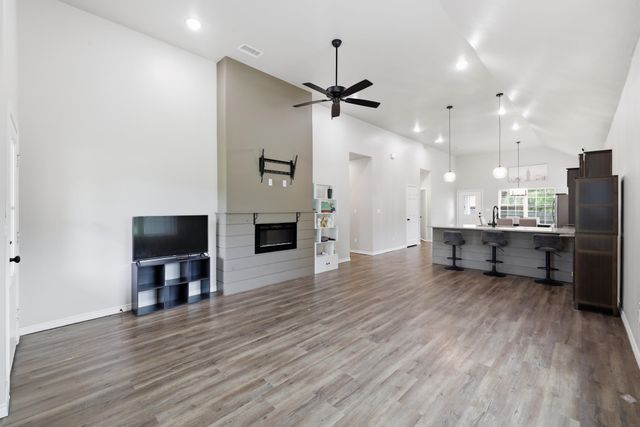 4000 Wesley St., Longview, TX 75605