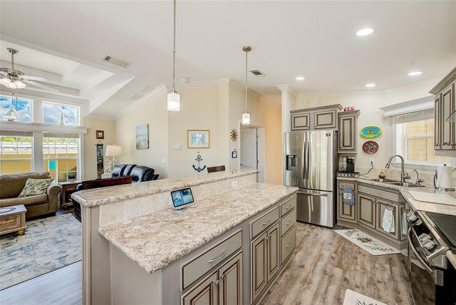 9790 66TH STREET N 307, Pinellas Park, FL 33782