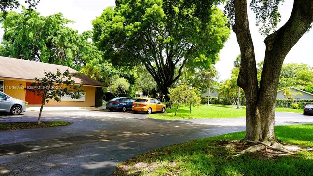7175 Nova Drive 204, Davie, FL 33317