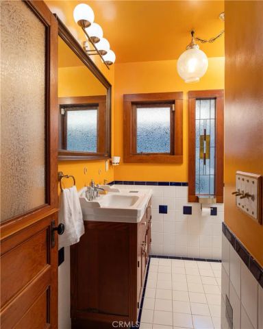 2439 E 6th, Long Beach, CA 90814