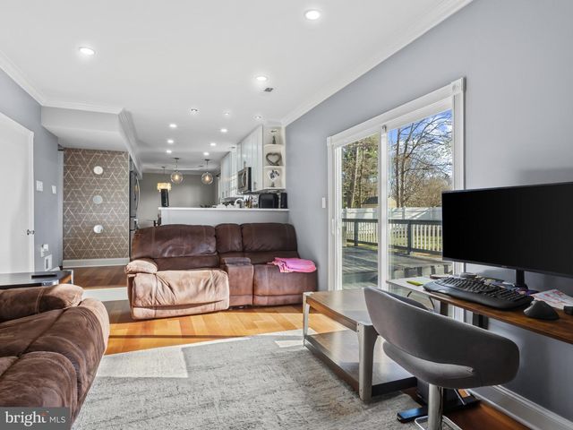 9306 FOXCROFT AVE, Clinton, MD 20735