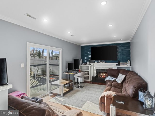 9306 FOXCROFT AVE, Clinton, MD 20735