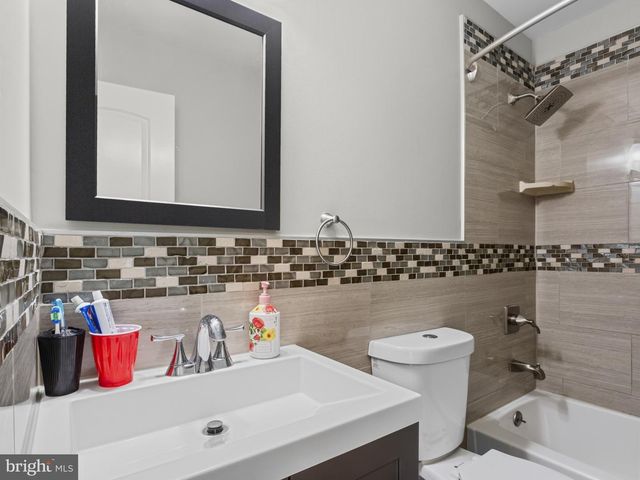 9306 FOXCROFT AVE, Clinton, MD 20735