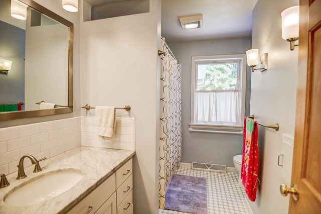 5310 Russett Road, Madison, WI 53711