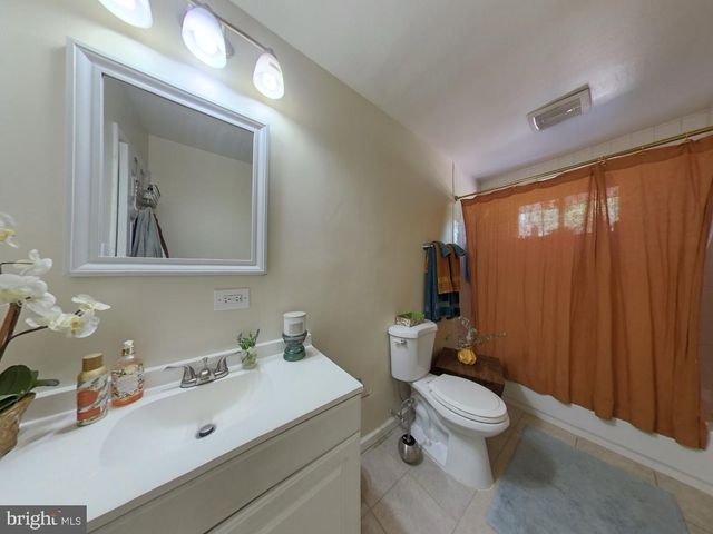 4520 APPLE TREE DR, Alexandria, VA 22310