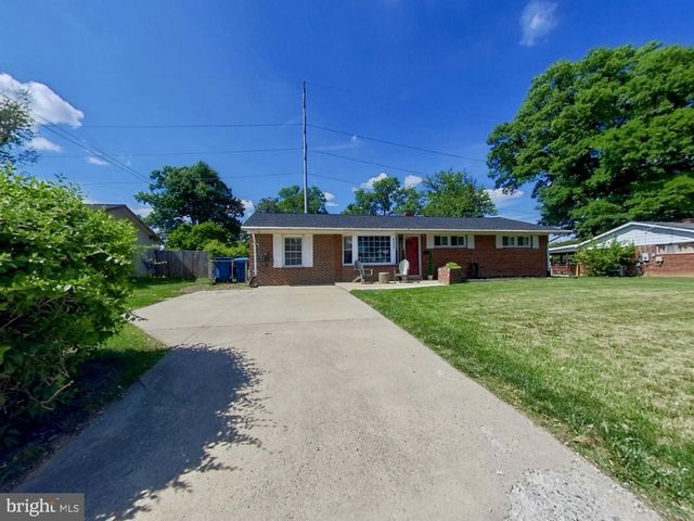 4520 APPLE TREE DR, Alexandria, VA 22310
