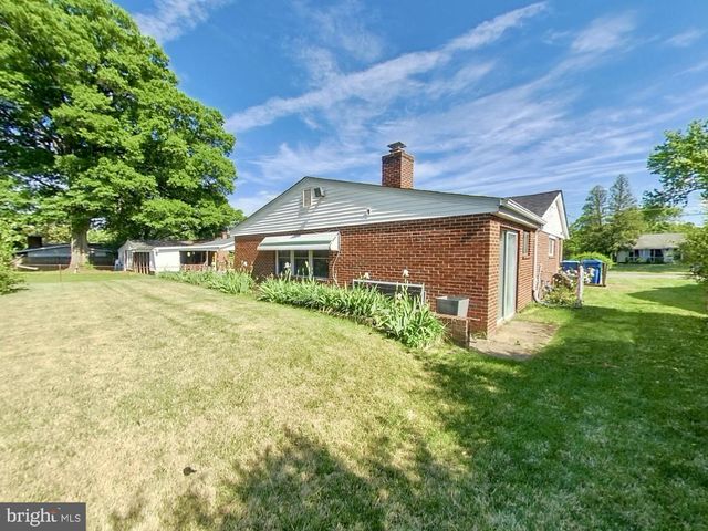 4520 APPLE TREE DR, Alexandria, VA 22310