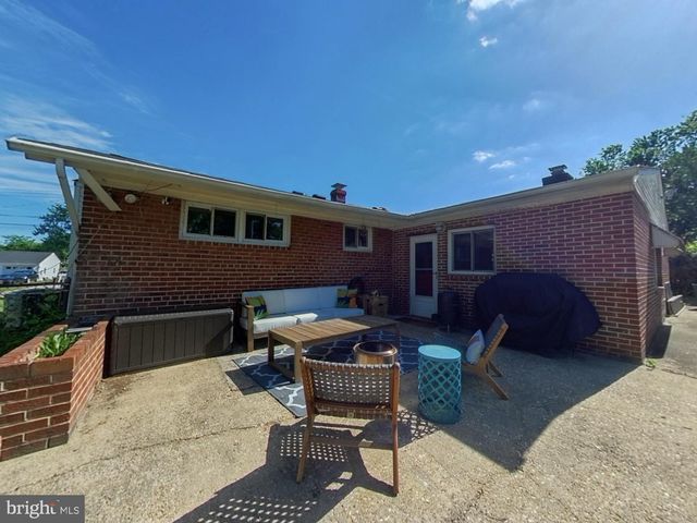 4520 APPLE TREE DR, Alexandria, VA 22310